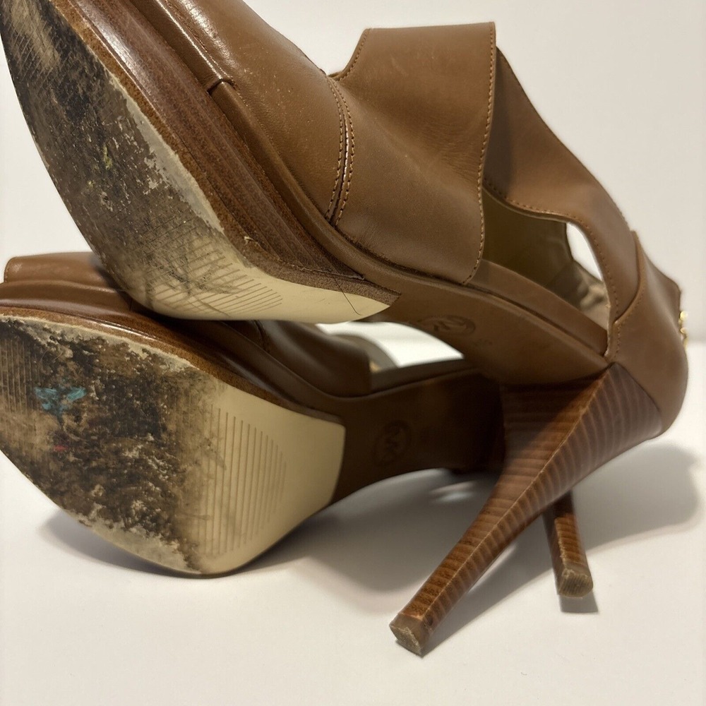 EUC MICHAEL MICHAEL KORS Brown Leather Platform‎ Sandals Heels Back Zip Size 8 M - Picture 9 of 9